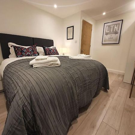 Luton Town Centre Executive Apartment 外观 照片