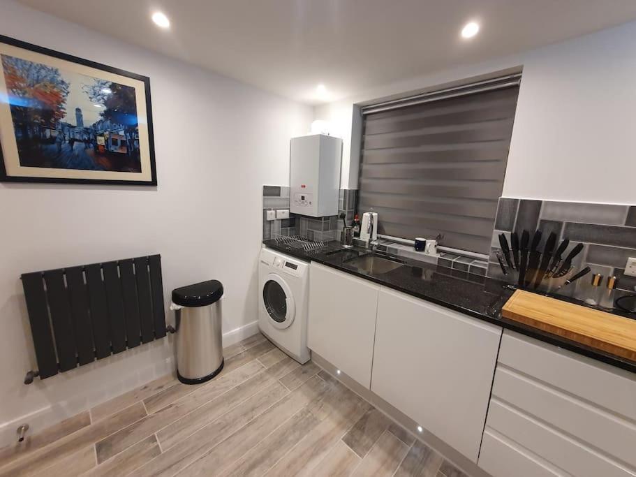 Luton Town Centre Executive Apartment 外观 照片