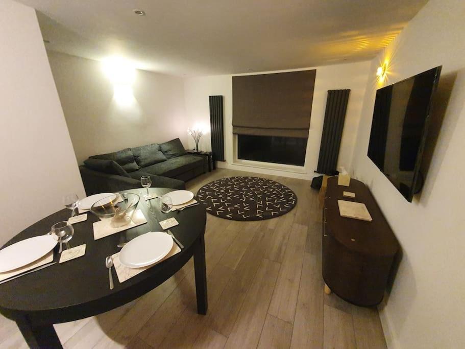 Luton Town Centre Executive Apartment 外观 照片